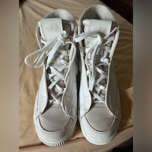 Nike Mid Victory Blazer Sneakers 7.5 (women’s)